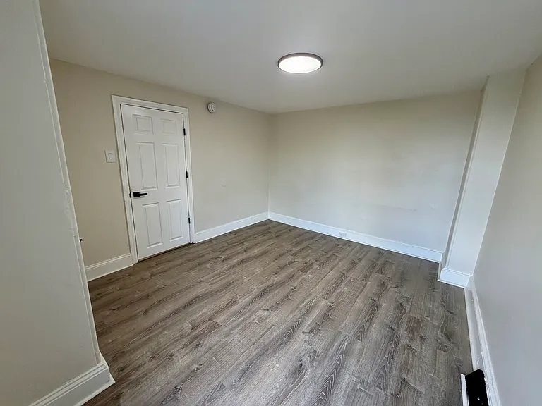 323 Vine St #A — Photo 7