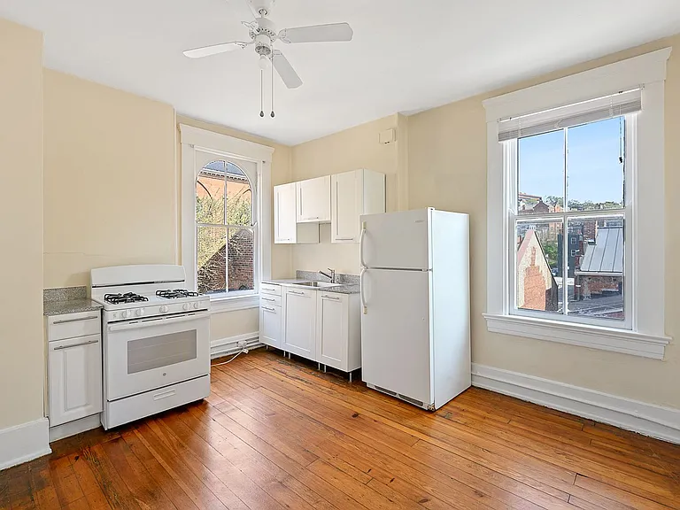 225 Orchard St — Photo 10