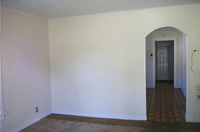 2nd image of 669 Gilleas Rd