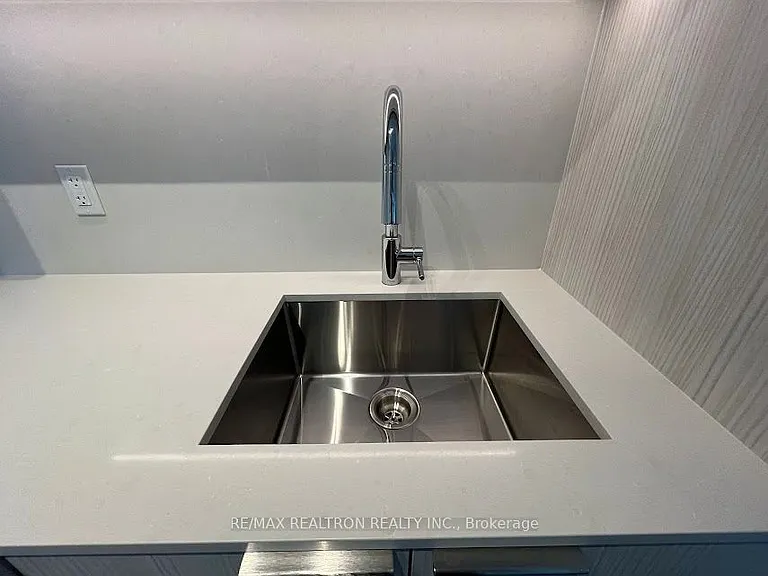 308 Jarvis St #1202 — Photo 9