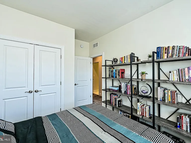 13821 Litespeed Way — Photo 35