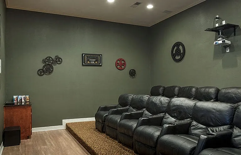 The Manor Homes of Arborwalk Apartments — Photo 15