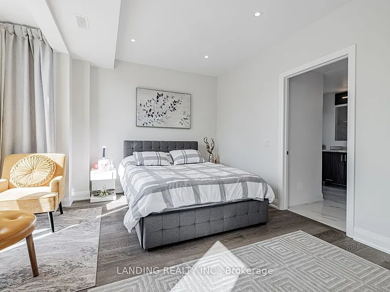 17 Greenbriar Rd #1 — Photo 12