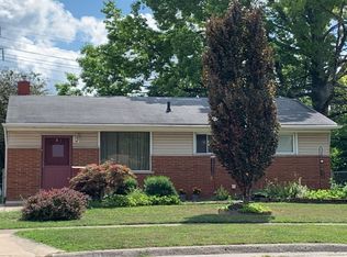 7601 Birch St, Taylor, MI 48180