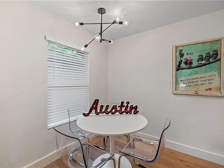 4501 Avenue B #B — Photo 12