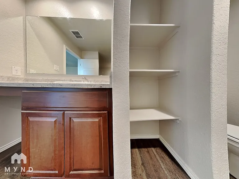 3917 Asher Aly — Photo 19