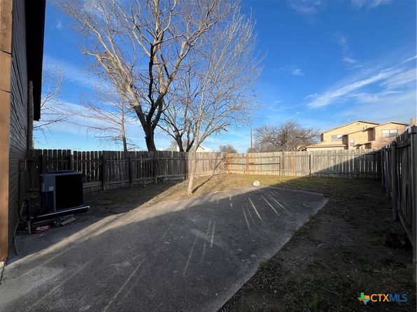 1302 Royal Crest Dr, Killeen, TX 76549