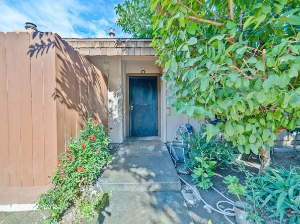 5181 E Olive Ave Unit 113, Fresno, CA 93727