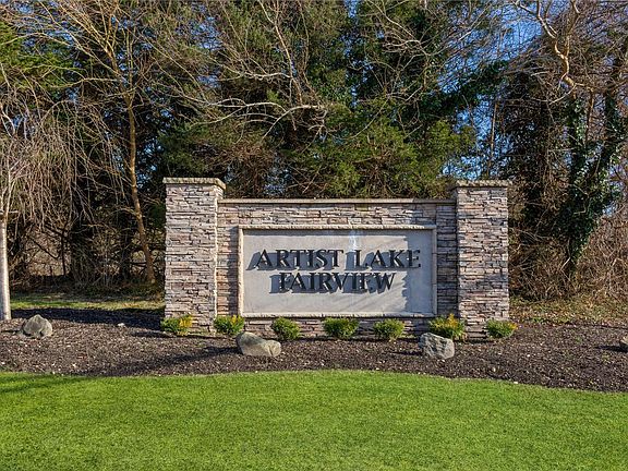 3rd image of 230 Fairview Cir #230