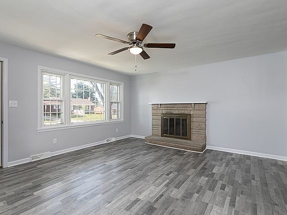 3rd image of 212 Allison Ave