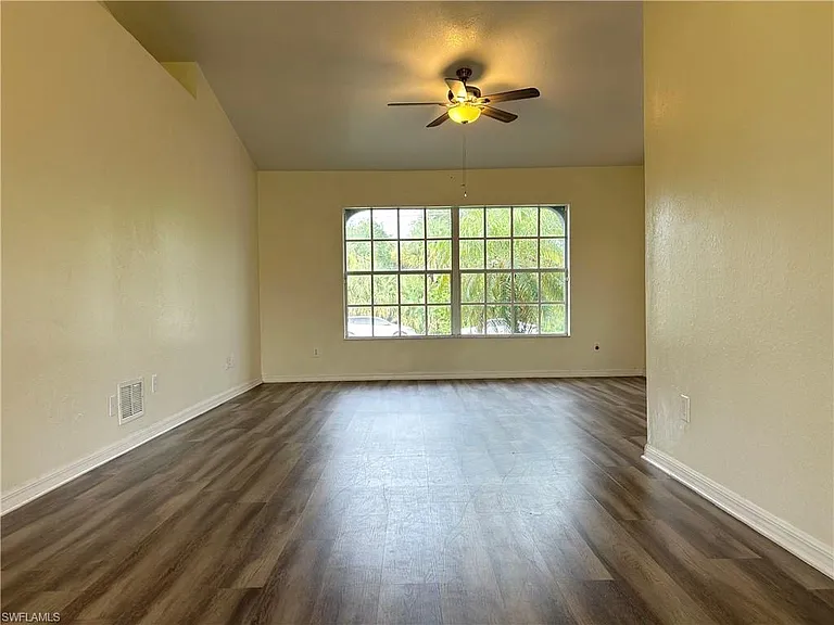 6143 Hendley Ct — Photo 19