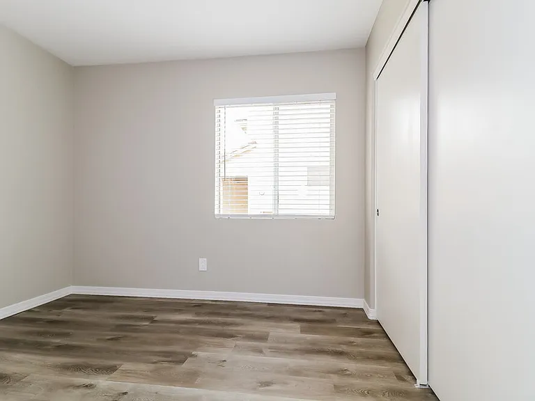 12234 N 121st Ln — Photo 13