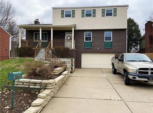 369 Golden Gate Dr, Verona, PA