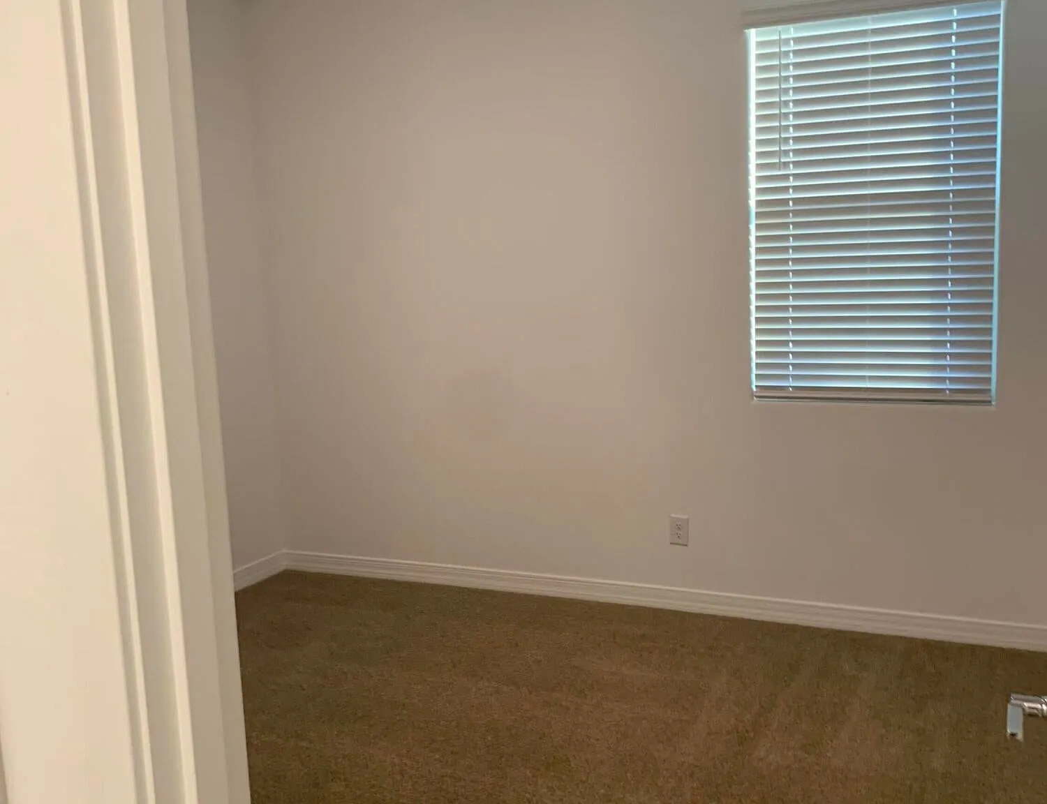 4 bed, 1946 sqft, $2,800 — Photo 4