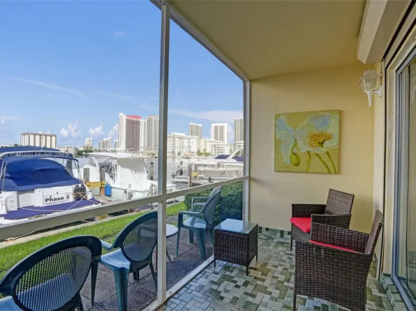 300 Golden Isles Dr APT 101, Hallandale, FL 33009
