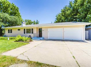 2917 Wayne Dr, Manhattan, KS 66502