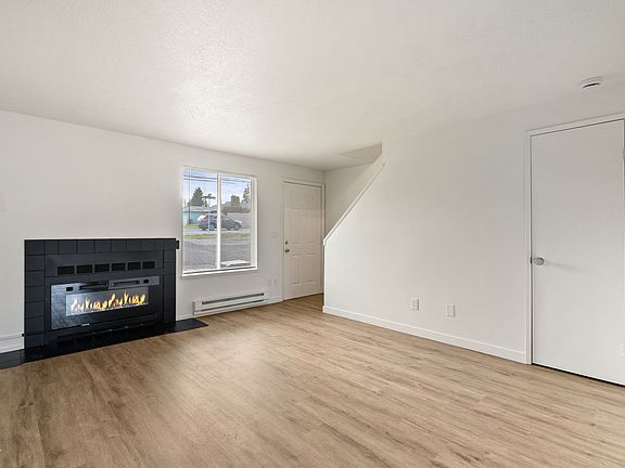 5th image of 5427 NE Killingsworth St