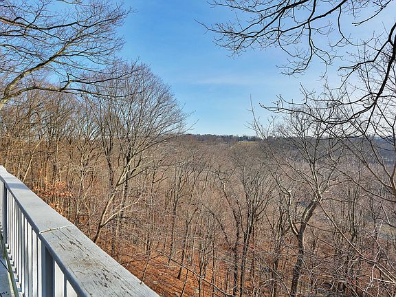 6 Norman Pl Armonk NY 10504-print-008-23-008-4200x2800-300dpi.jpg