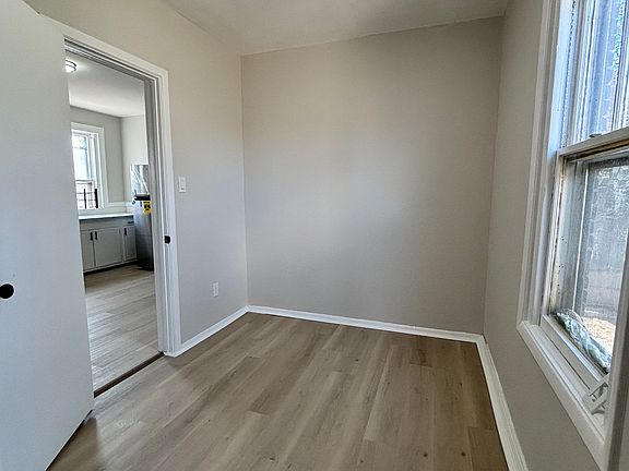 2nd image of 434-436 Franklin St #2