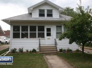 1436 Illinois Ave, Ottawa, IL 61350