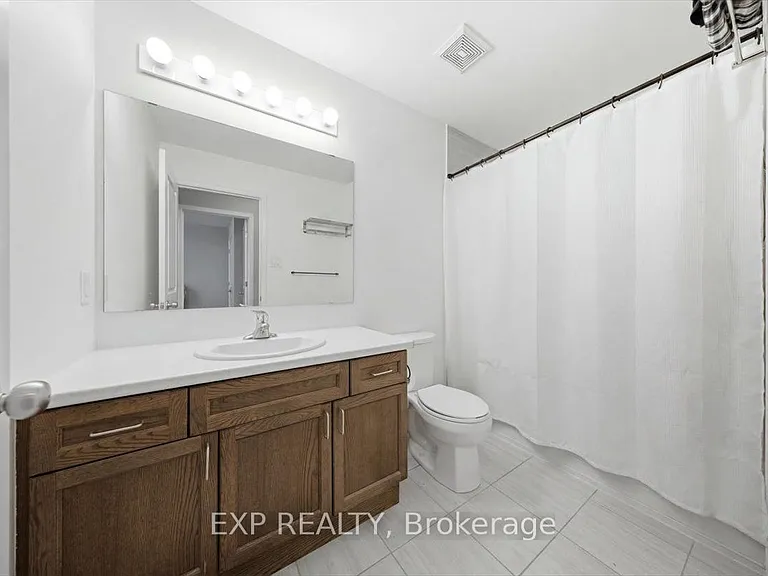 92 Riddell St — Photo 17