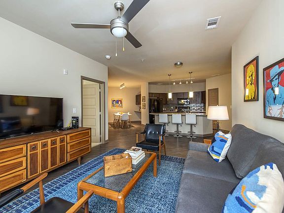 4th image of 909 Rosa L Parks Blvd #6235320