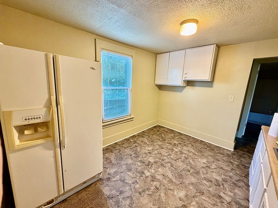 19th image of 1112 N Gaines St