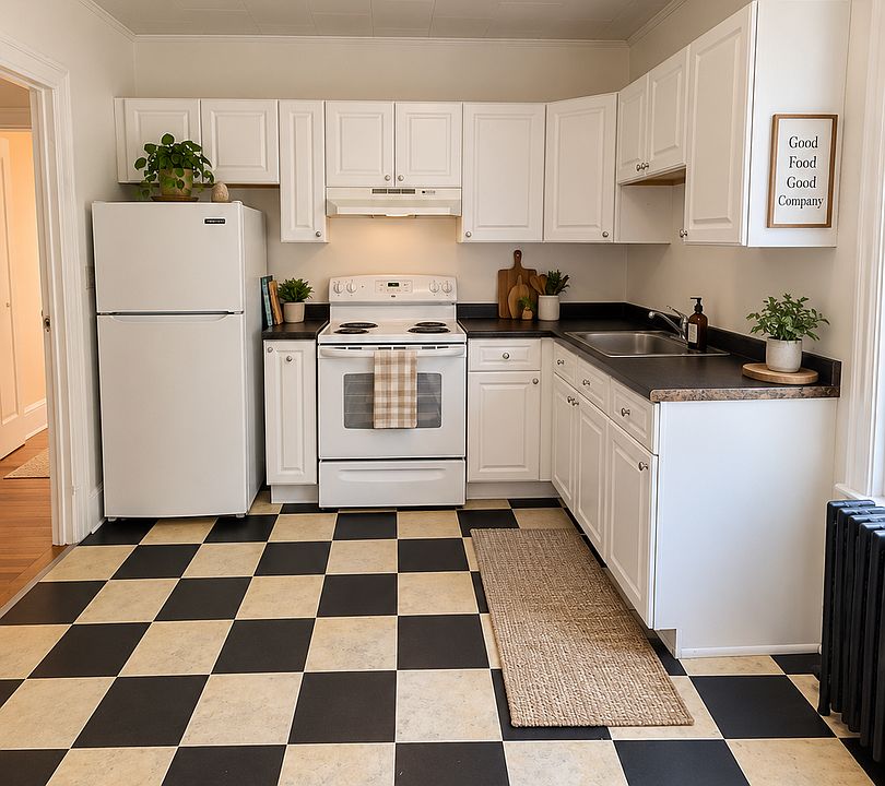 1st image of 205 Main St #3
