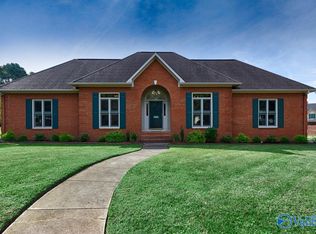 308 Bay Hill Way SW, Huntsville, AL 35824