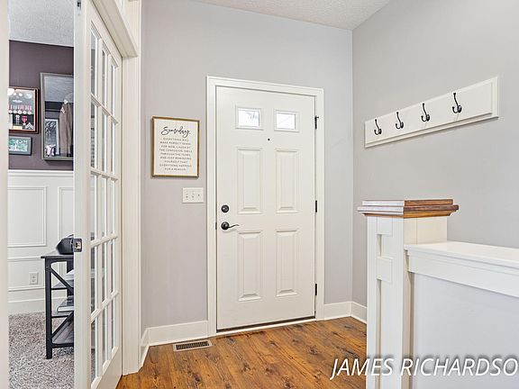 5th image of 17001 Pickett Ln #16