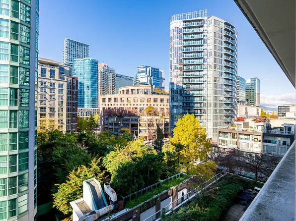 821 Cambie St #801, Vancouver, BC V6B 0E3