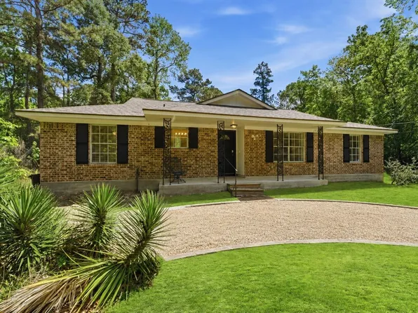 10820 Longleaf Dr, Conroe, TX 77385