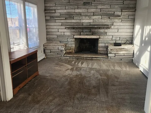 39 Elmwood St Floor 1, North Attleboro, MA 02760