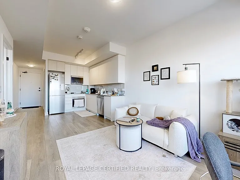 2485 Taunton Rd #826 — Photo 11