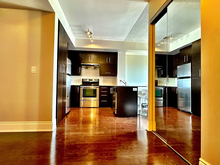 273 S Park Rd #1201 — Photo 11