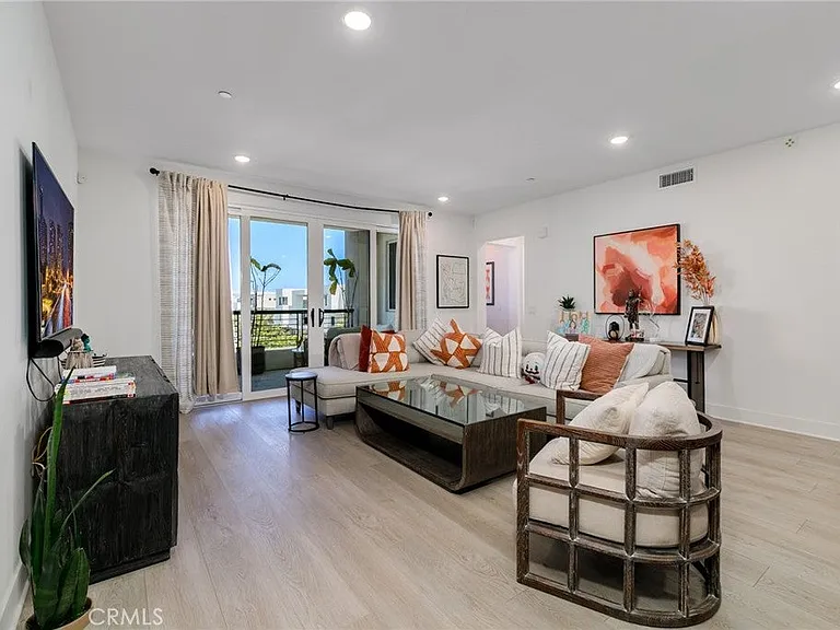 16450 Veterans Way #301 — Photo 4