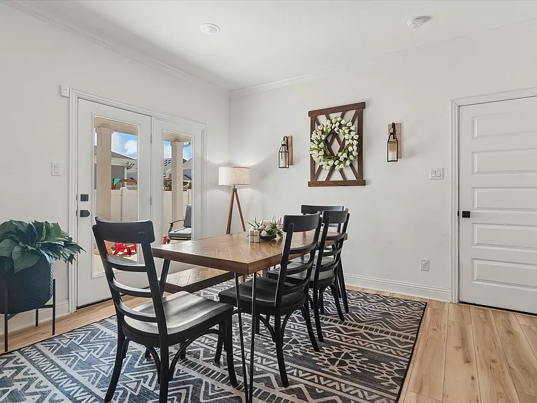 10032 Travis Dr — Photo 7