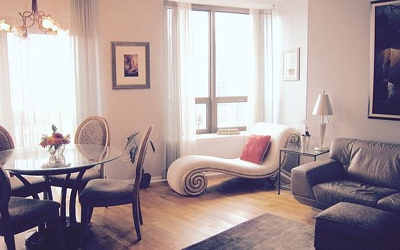 3rd image of 400 N La Salle Dr APT 2912