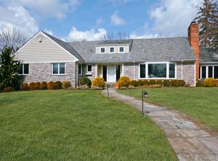 25 Penn Blvd, Scarsdale, NY 10583