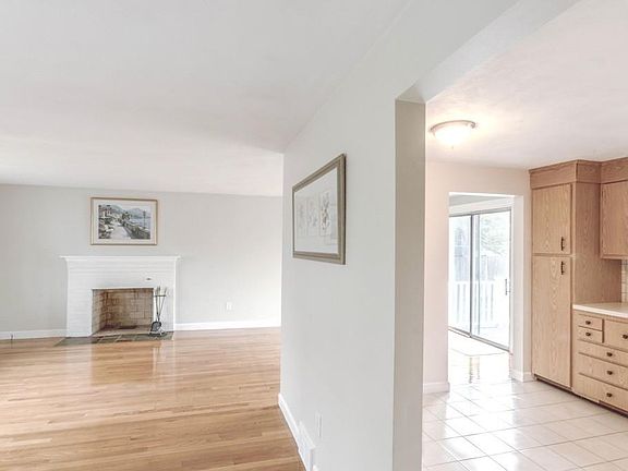 5th image of 773 1/2 Neponset St