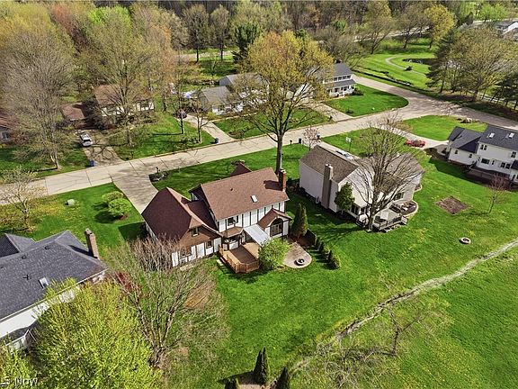 3rd image of 1960 Birkdale Dr
