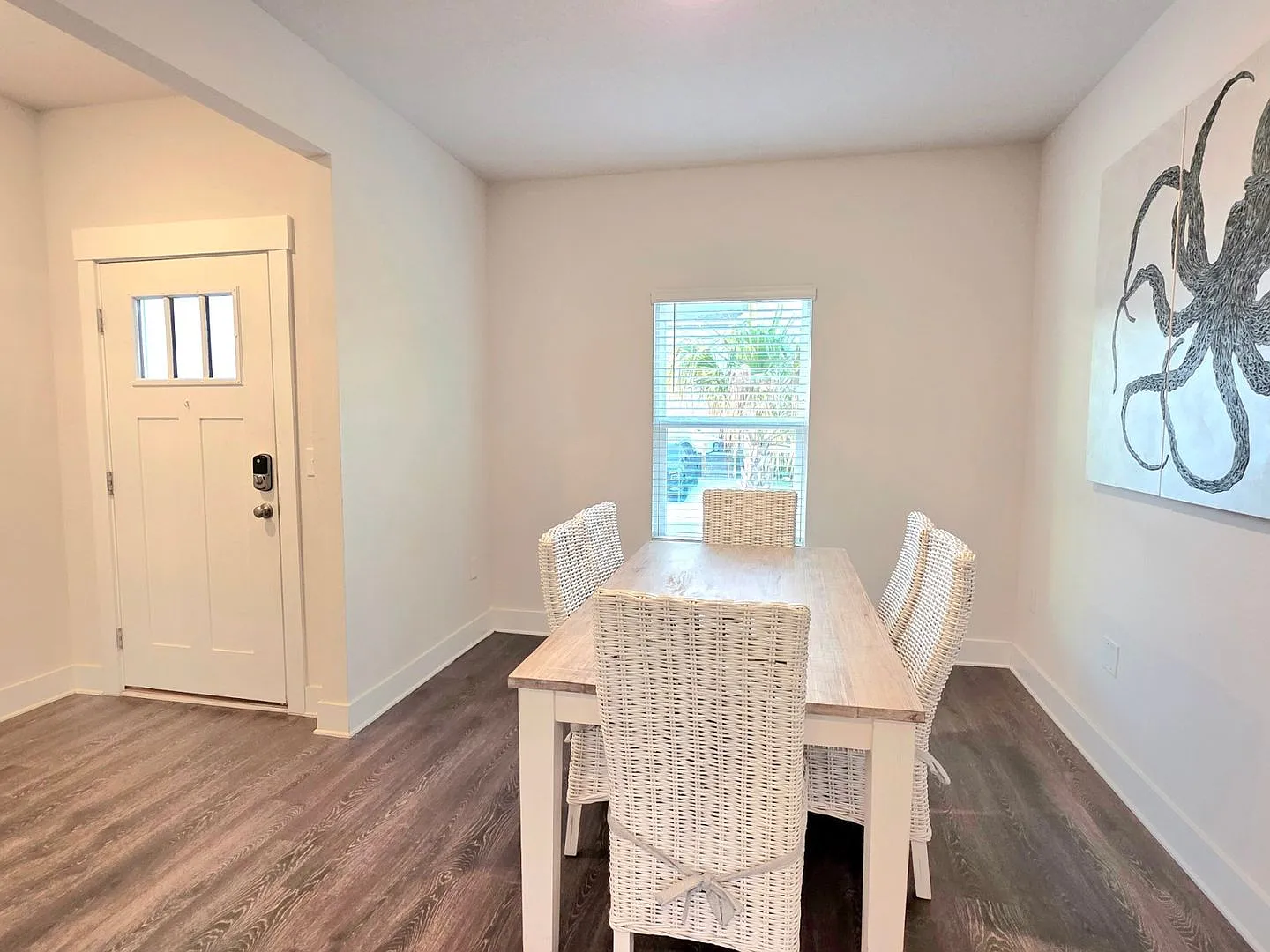 Fully Furnished Coastal Beauty in Perdido Key! — Photo 4