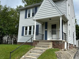 2012 Fernhill Rd, Toledo, OH 43607