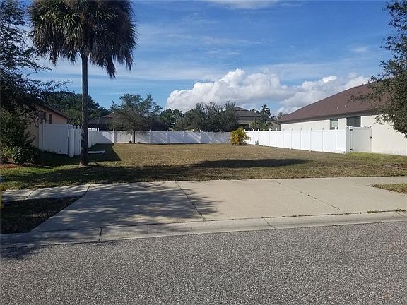 3rd image of 7107 Harvest Glen Ln