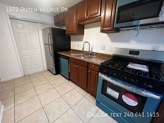 4th image of 1872 Dutch Village Dr