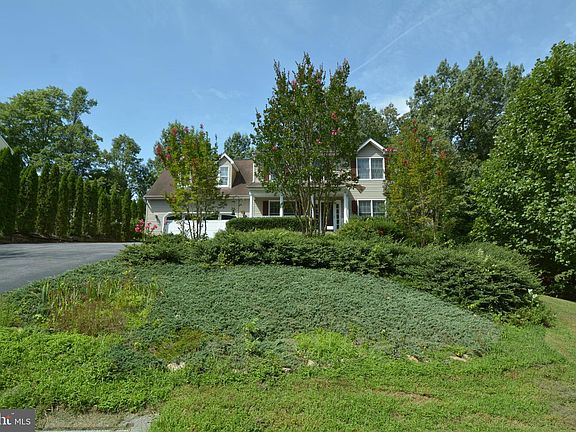 2nd image of 9911 Bethwood Dr