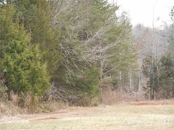 4th image of 138 Harness Ln