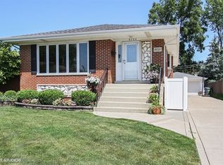 9735 S Major Ave, Oak Lawn, IL 60453