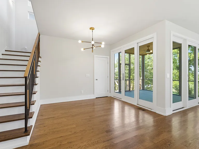 426 Patterson St — Photo 15