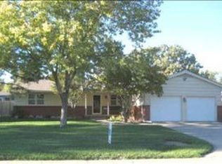555 N Angle Ln, Andover, KS 67002